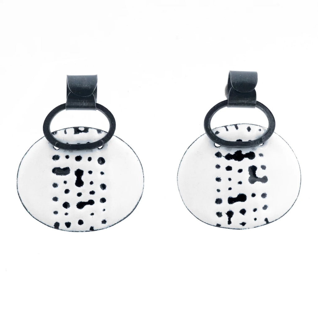 Enamel Marked Loop Stud Earrings by Mizuki Takahashi for sale at Mostyn.