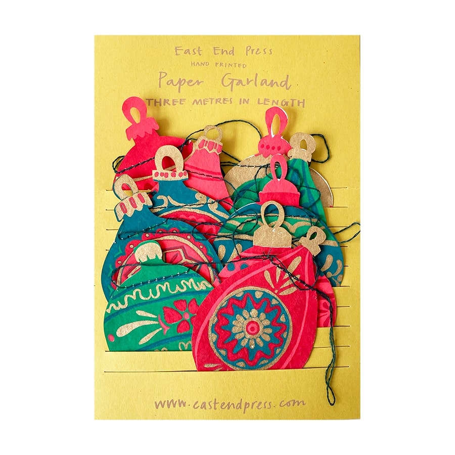 Produced by East End Press and hand printed by their talented artists in Jaipur. This paper garland features ten screen printed paper sections each showing an element of a festive scene.